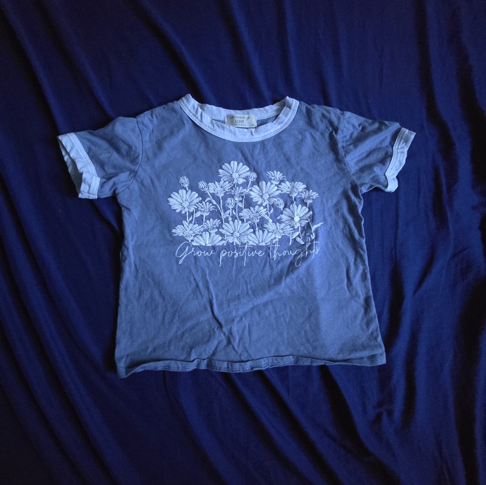XS woman's t shirt